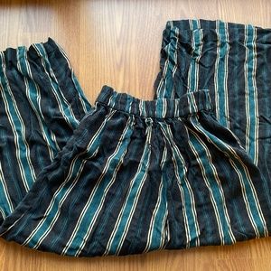 Wide leg Cropped Poncho Pants